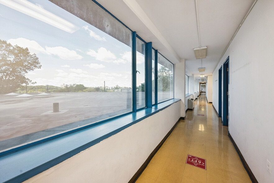 More Photos Of 3300 Henry Ave, Philadelphia Unknown For Lease