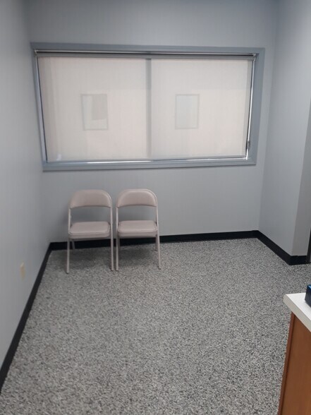 More Photos Of 2200 N Yellowood Ave, Broken Arrow Research And Development For Sale