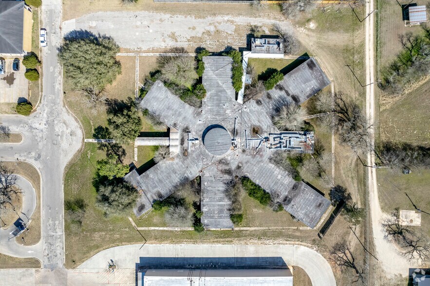 More Photos Of 1800 Cartwheel Dr, Gonzales Rehabilitation Center For Lease