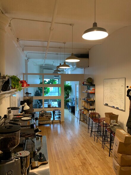 More Photos Of 594 Broadway, New York Loft Creative Space For Lease