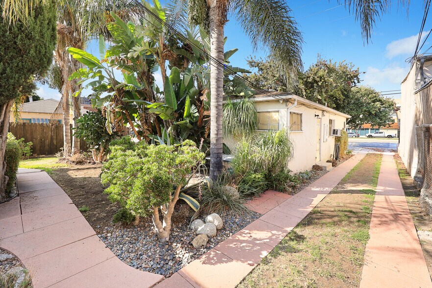 More Photos Of 4546 Eagle Rock Blvd, Los Angeles Apartments For Sale