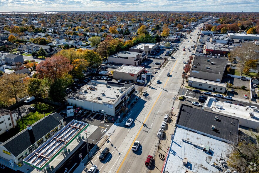More Photos Of 2780-2788 Merrick Rd, Bellmore Storefront For Sale