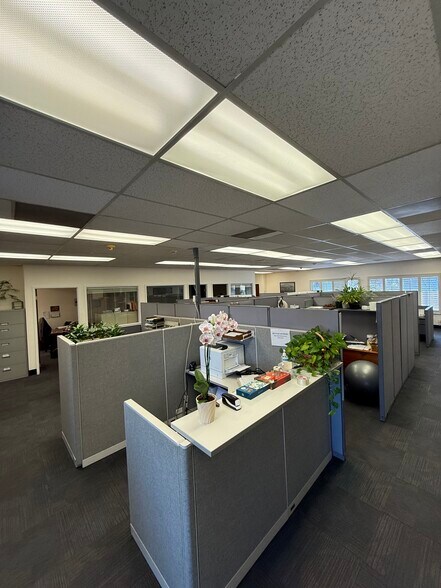 More Photos Of 1761 Laurel St, San Carlos Medical For Sale