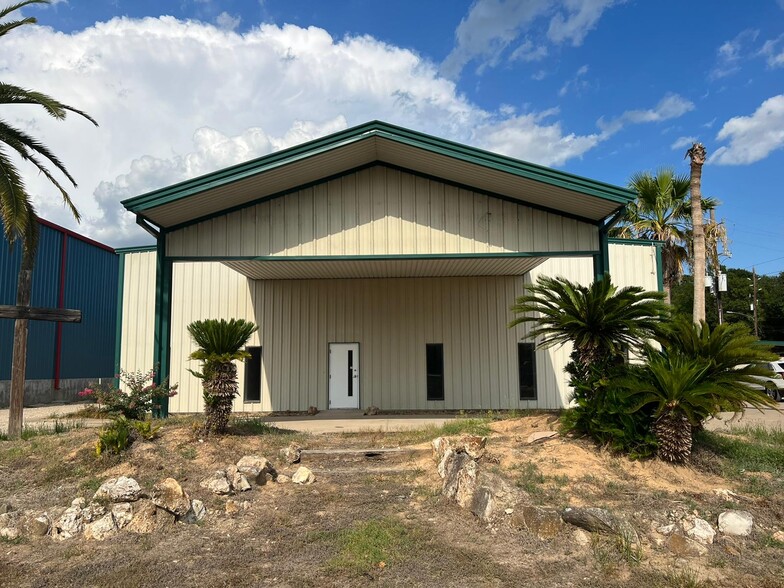 More Photos Of 3941 FM 521 (Almeda) Rd, Fresno Warehouse For Sale