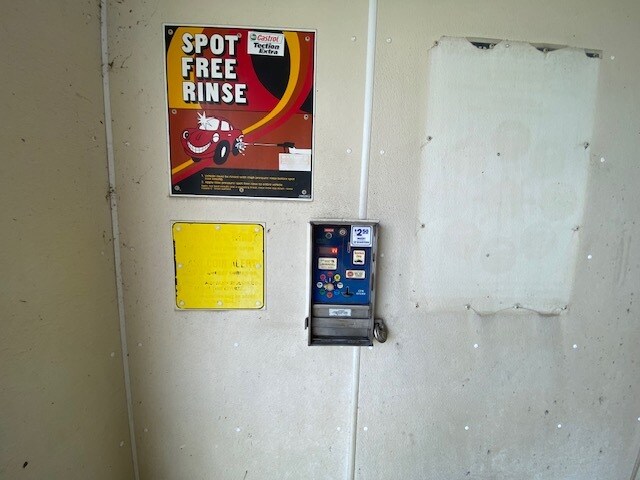 More Photos Of 415 Jackson st, Parker City Carwash For Sale