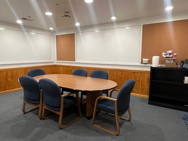 More Photos Of 463 Industry Rd, Waynesboro Warehouse For Lease