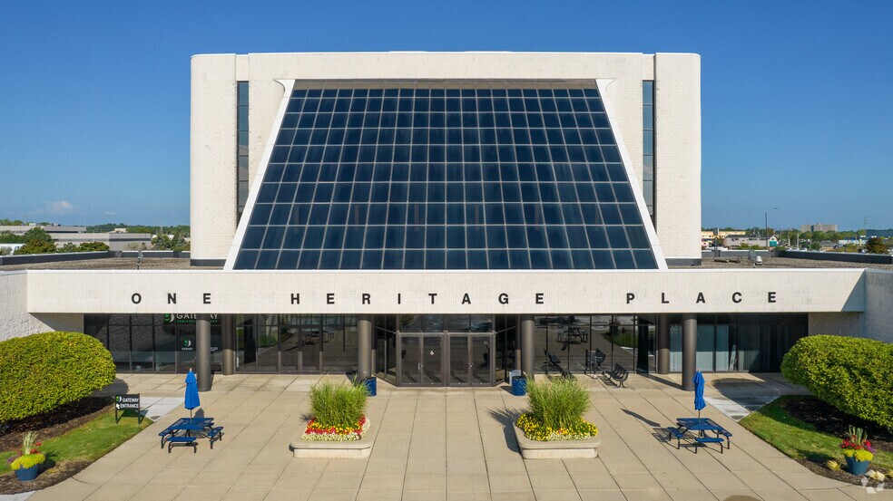 More Photos Of 1 Heritage Pl, Southgate Office For Lease