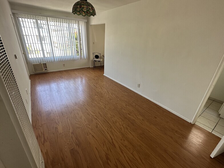 More Photos Of 1403 N Vista St, Los Angeles Apartments For Sale