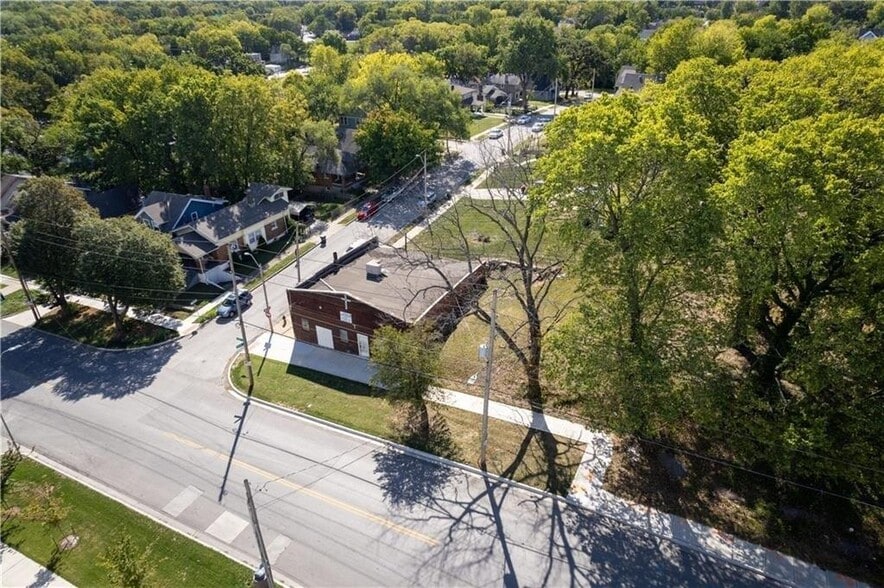 More Photos Of 1335 E 27th St, Kansas City Religious Facility For Sale