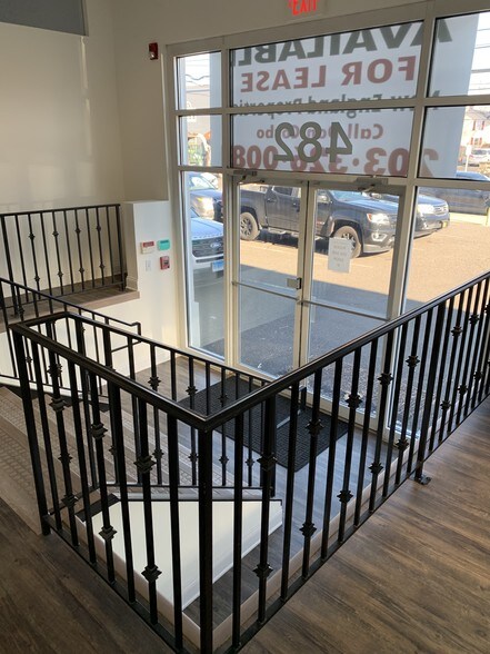 More Photos Of 482 Glenbrook Rd, Stamford Manufacturing For Lease