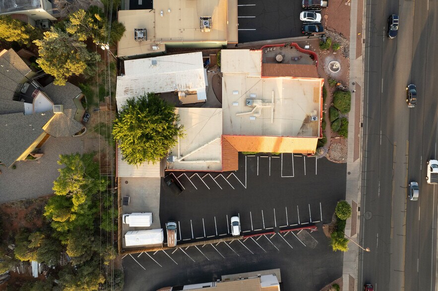 More Photos Of 1670 W Highway 89A, Sedona Storefront Retail Office For Sale