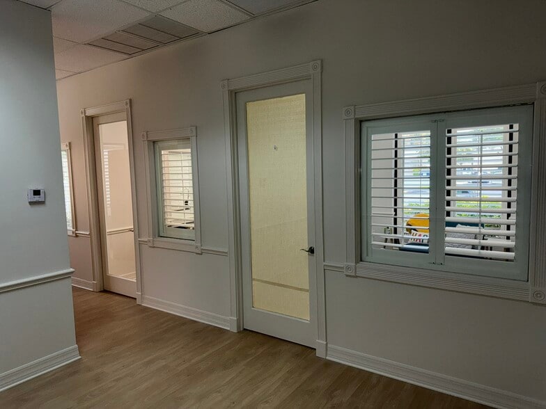 More Photos Of 9825 Marina Blvd, Boca Raton Medical For Lease