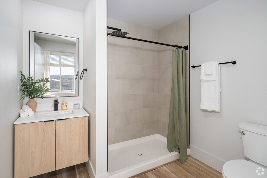 More Photos Of 4112 W 24th Ave, Kennewick Apartments For Lease