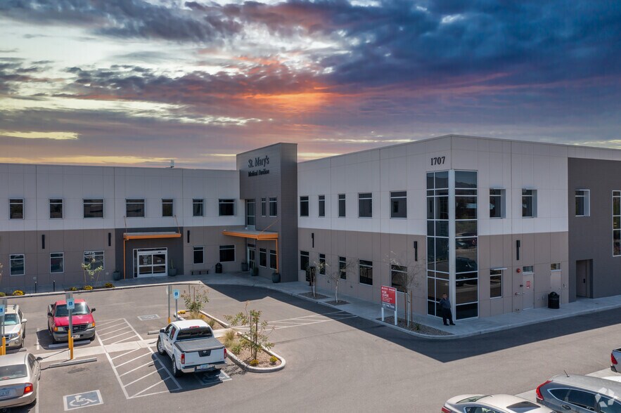 More Photos Of 1707 W St Mary's Rd, Tucson Medical For Lease