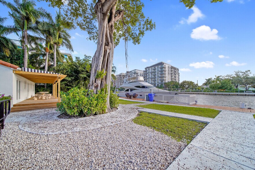 More Photos Of 1110 NW North River Dr, Miami Specialty For Sale