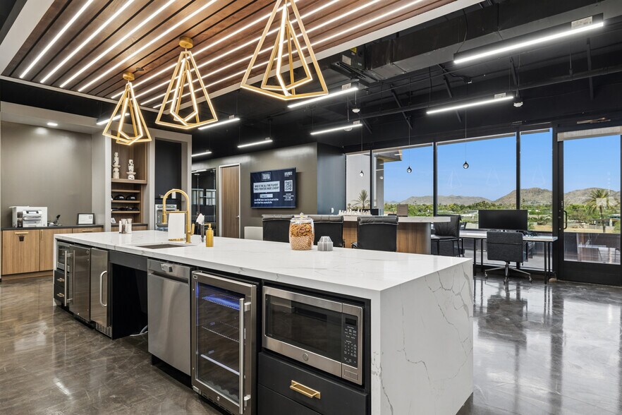 More Photos Of 4800 N Scottsdale Rd, Scottsdale Coworking Space
