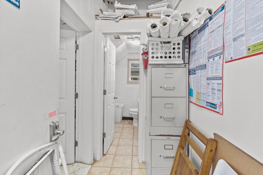 More Photos Of 324 Mount Pleasant Ave, Mamaroneck Storefront Retail Office For Lease