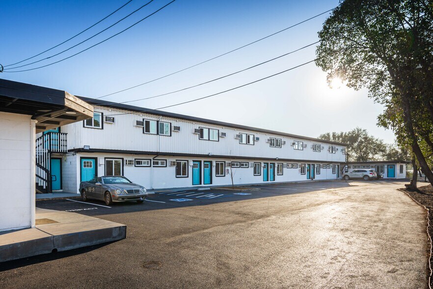 More Photos Of 2255 Bird St, Oroville Apartments For Sale