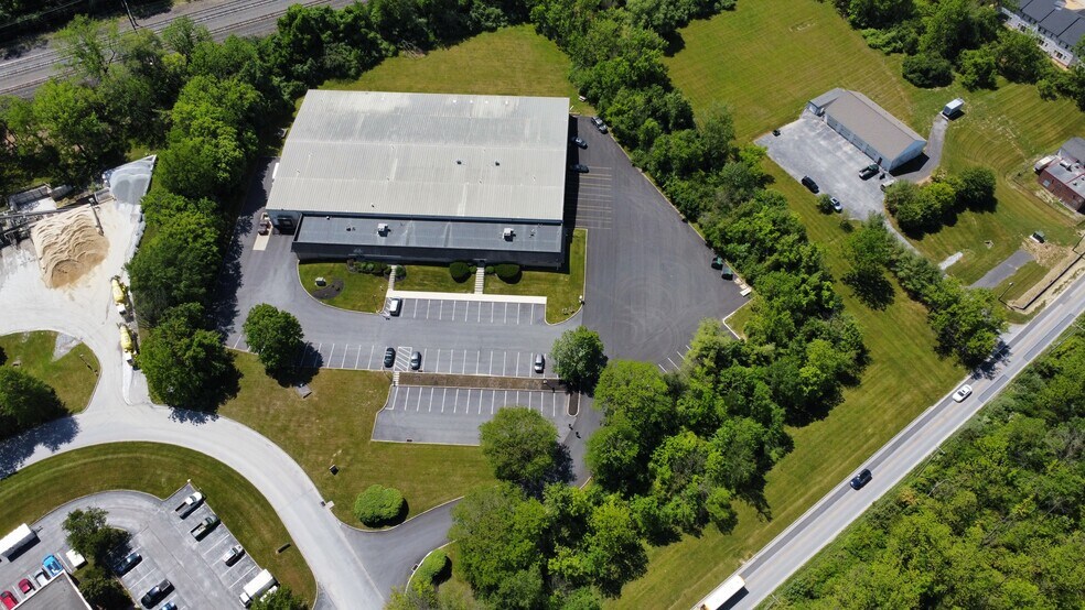 More Photos Of 608 Jeffers Cir, Exton Warehouse For Lease