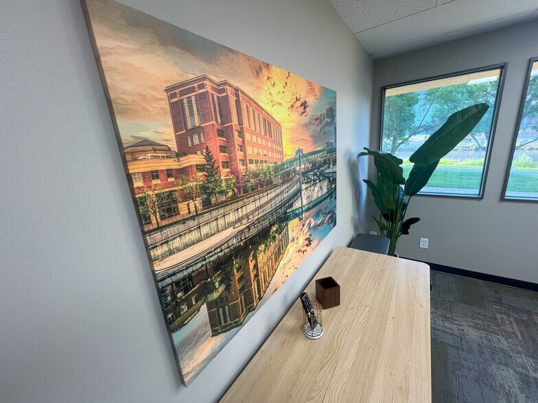 More Photos Of 300 3rd Ave SE, Rochester Medical For Sale