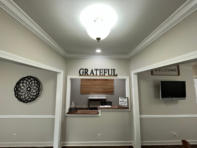 More Photos Of 850 Kennesaw Ave NW, Marietta Medical For Lease