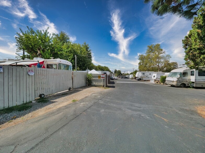 More Photos Of 5800 Stockton Blvd, Sacramento Manufactured Housing Mobile Home Park For Sale