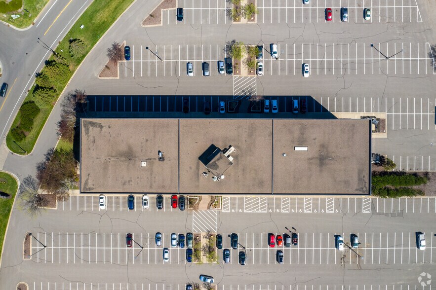 More Photos Of 7401 Metro Blvd, Edina Office For Lease