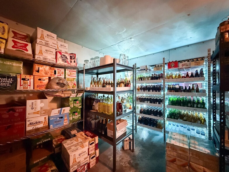 More Photos Of 2303 Hickory Ave, New Orleans Bar For Sale