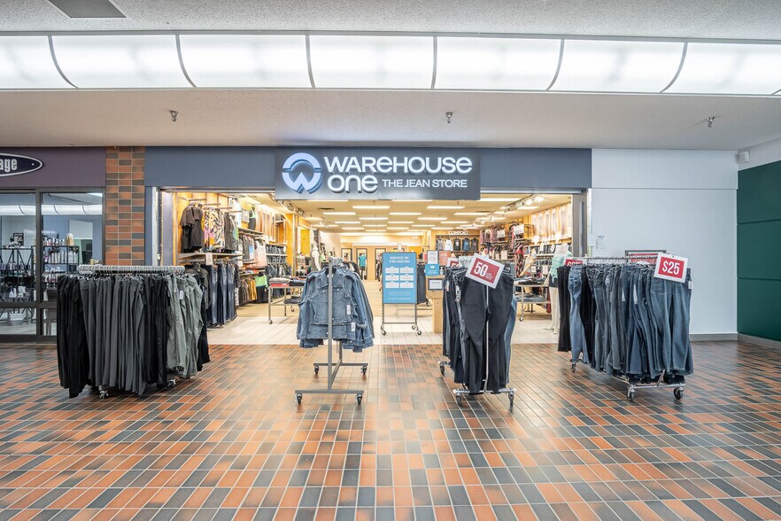 More Photos Of 608 12th Ave E, Kindersley Freestanding For Lease