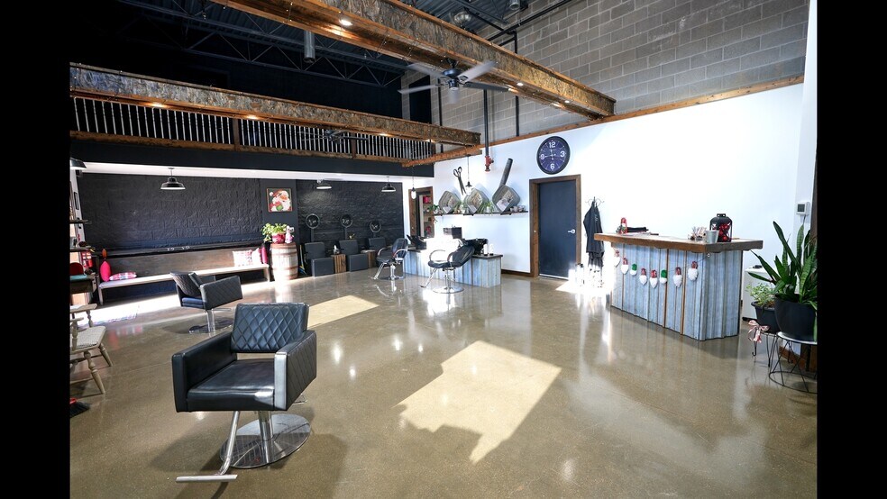 More Photos Of 910 W Ann Blvd, Greensburg General Retail For Sale