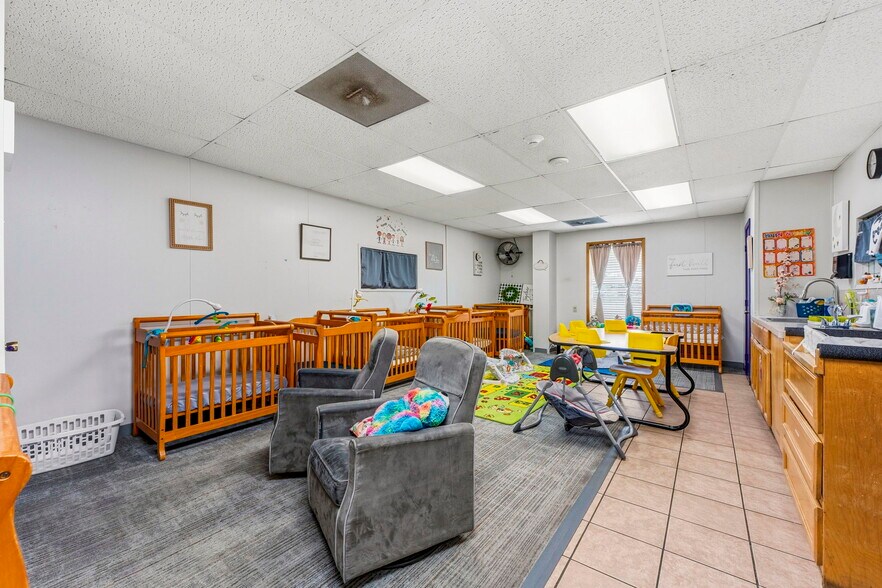 More Photos Of 16737 Sprawling Oaks Dr, Conroe Daycare Center For Sale