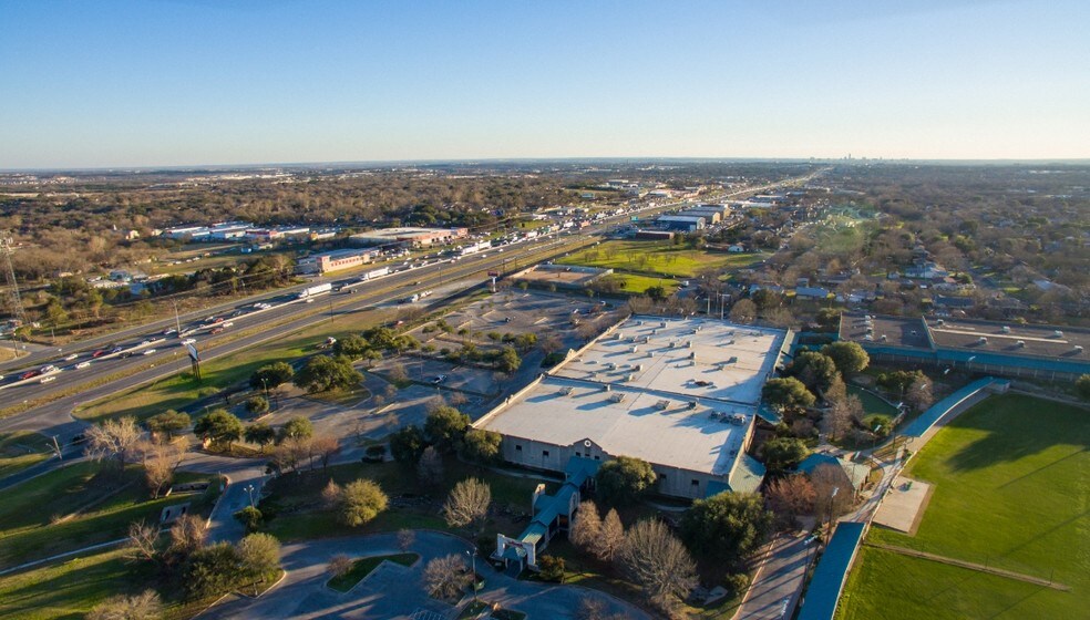 More Photos Of 11000 Middle Fiskville Rd, Austin Unknown For Lease