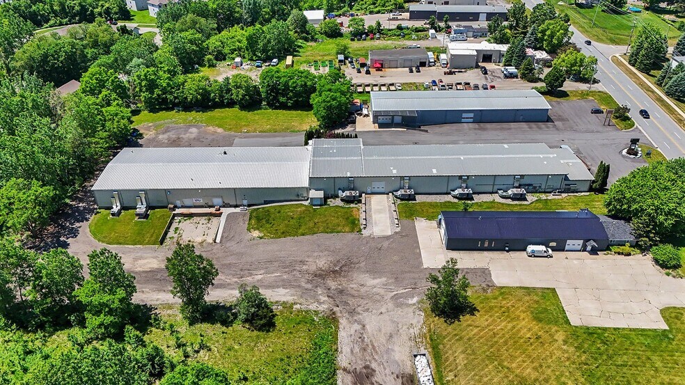 More Photos Of 2758 3 Mile Rd, Grand Rapids Manufacturing For Sale