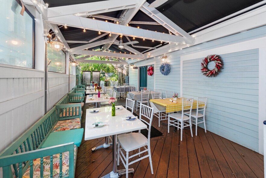 More Photos Of 816 Duval St, Key West Restaurant For Sale