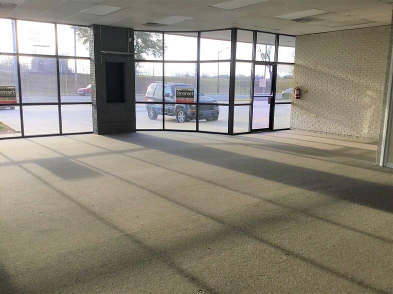 More Photos Of 232 S Cherry Rd, Rock Hill Unknown For Lease