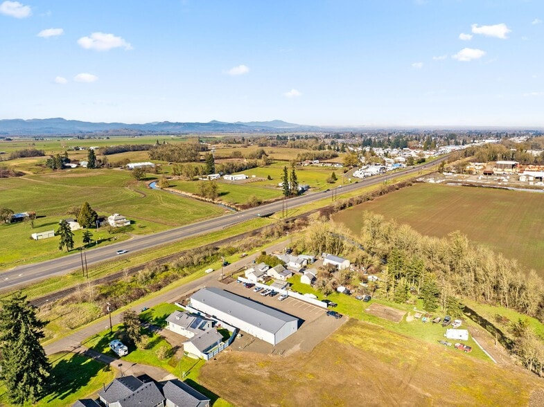 More Photos Of 93303 Prairie Rd, Junction City Industrial For Sale