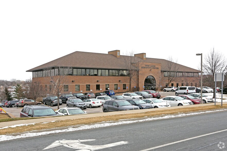 More Photos Of 7447 Egan Dr, Savage Office For Lease