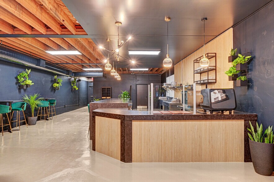 More Photos Of 511-515 Las Vegas Blvd S, Las Vegas Restaurant For Sale