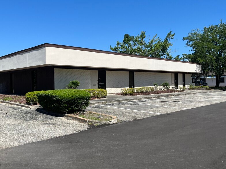 More Photos Of 6210 Samuel Wells, Jacksonville Medical For Sale