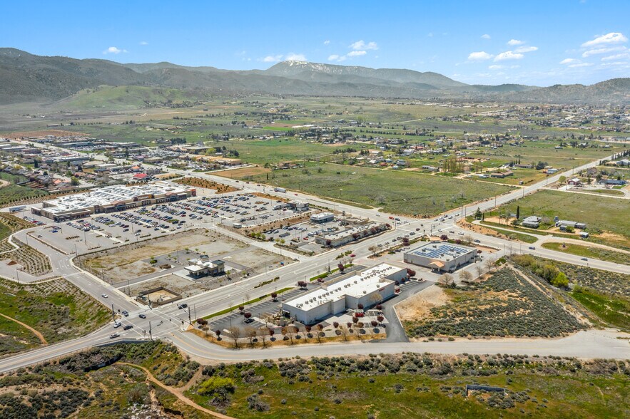 More Photos Of 1001 W Tehachapi Blvd, Tehachapi Unknown For Lease