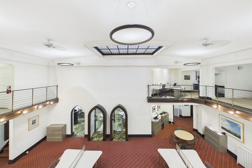 More Photos Of 1601 E John St, Seattle Religious Facility For Sale