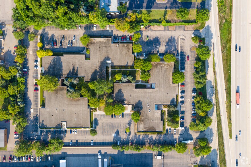 More Photos Of 36111-36119 Schoolcraft Rd, Livonia Medical For Lease