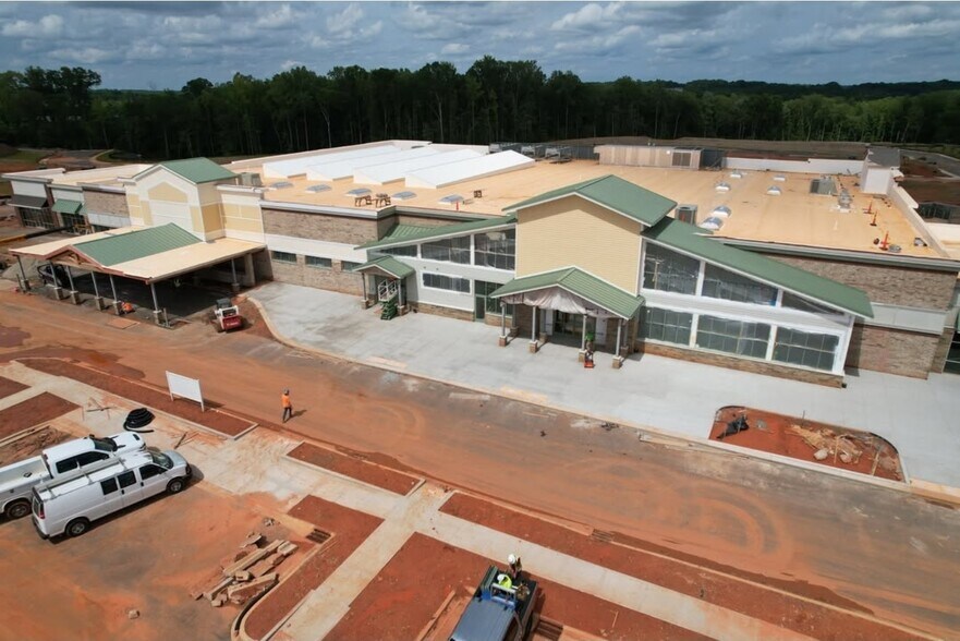 More Photos Of 8918 Charlotte Hwy, Indian Land General Retail For Lease