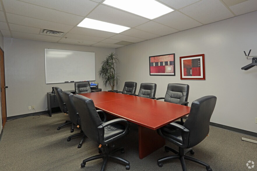 More Photos Of 4400 E Broadway Blvd, Tucson Office For Lease