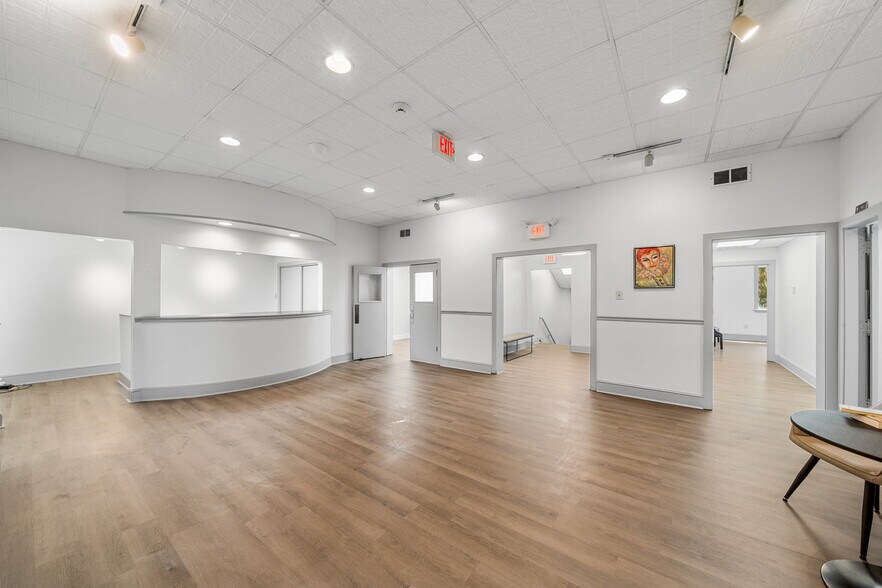 More Photos Of 379 Cherry St, Pottstown Flex For Lease