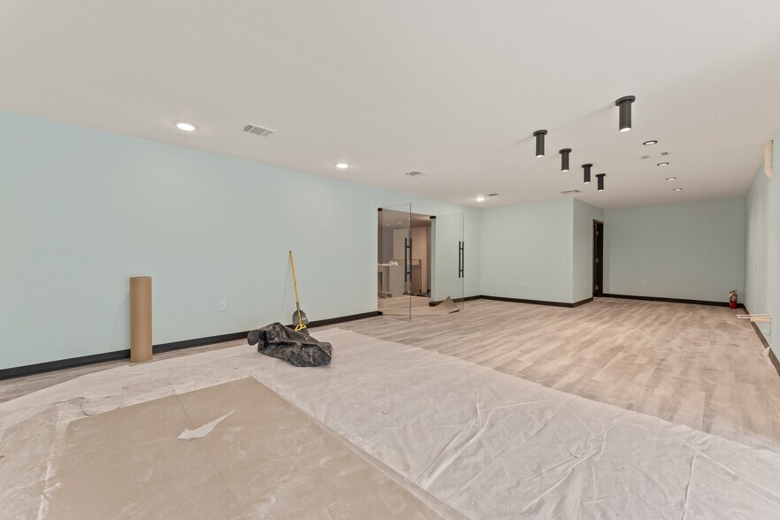 More Photos Of 2726 Continental Dr, Baton Rouge Medical For Lease