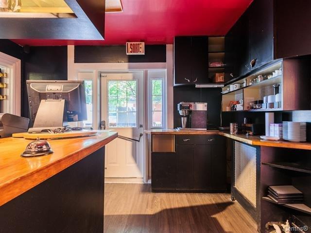 More Photos Of 133 Rue De Notre-Dame-De-L'île, Gatineau Restaurant For Lease