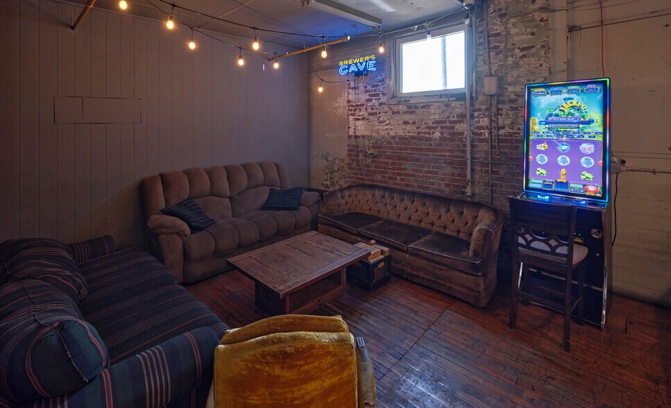 More Photos Of 328 W Front St, Berwick Restaurant For Sale