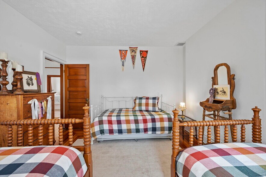 More Photos Of 610 W Washington St, Sandusky Specialty For Sale