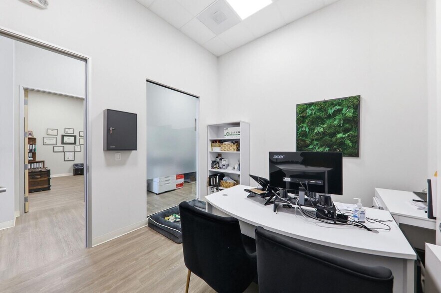 More Photos Of 600 El Camino Real, Belmont General Retail For Sale